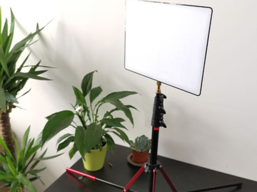 List my kit: YN600 Air Pro LED Video Light & Manfrotto Nanopole Stand