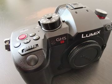 List my kit: Panasonic Lumix GH5S 4K mirrorless video & photo camera
