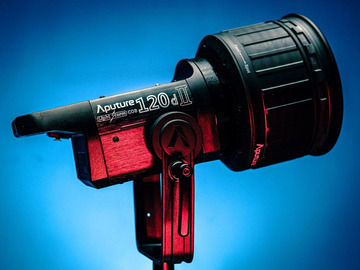 List my kit: Aputure 120D Mk. II + 2X Fresnel + Barn Doors